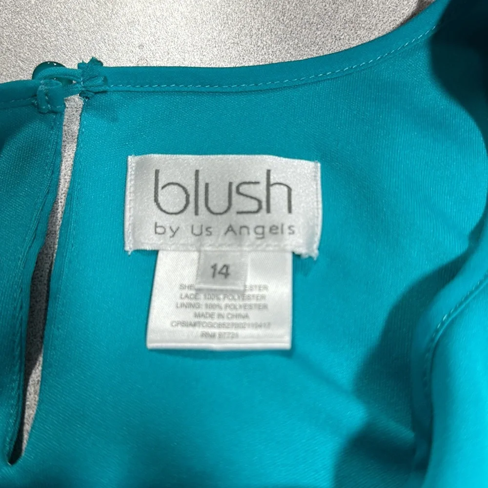 Teal with crochet design‎ button closure dress / blush brand / Size 14 / T-74